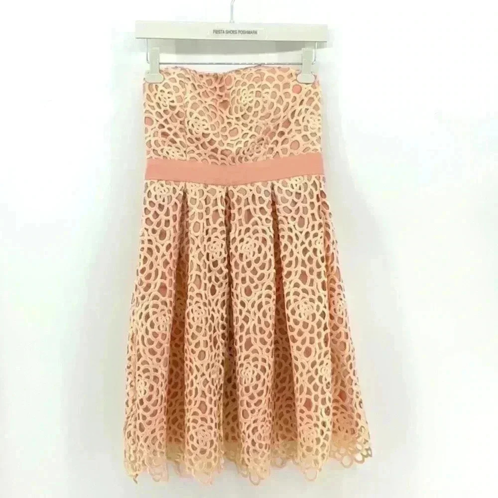 LE CHATEAU  STRAPLESS DRESS